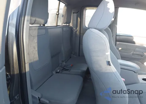 2011 Toyota Tacoma Base V6 z USA, uszkodzony, nr VIN 5TFUU4EN4BX002216